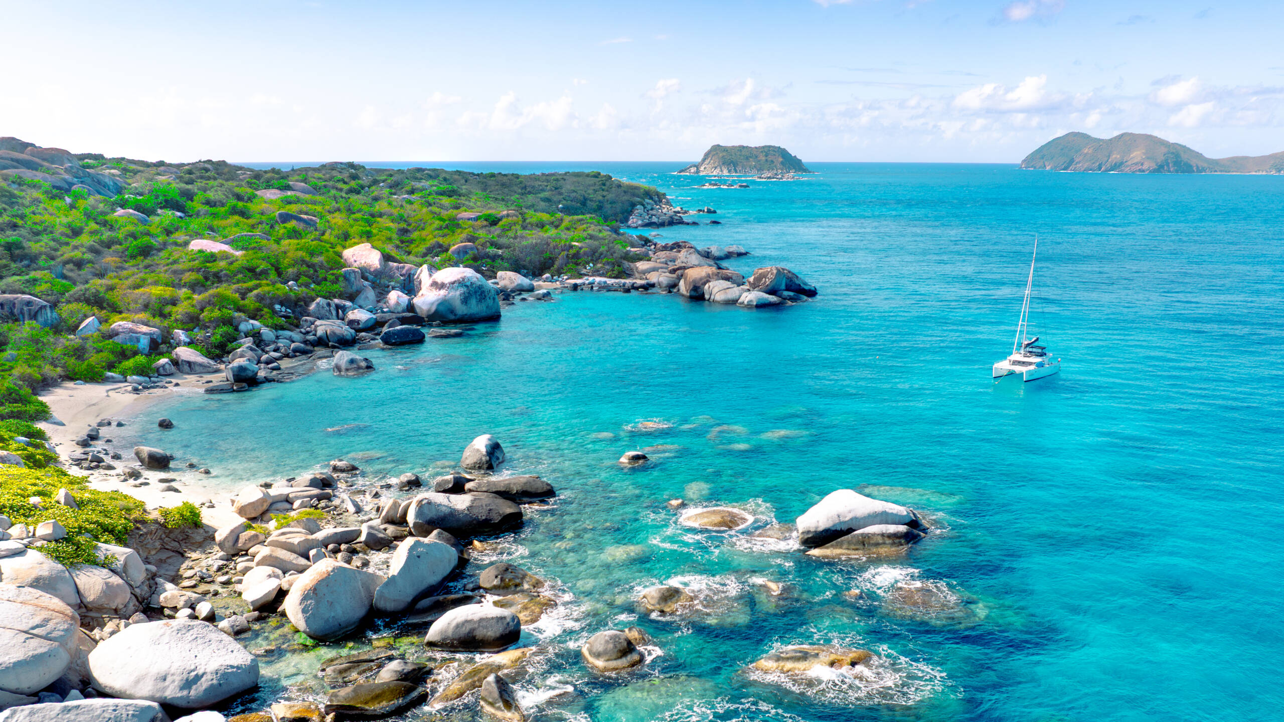 Caribbean Chartering vs Caribbean Cruise Ship: Which Should You Choose? 2